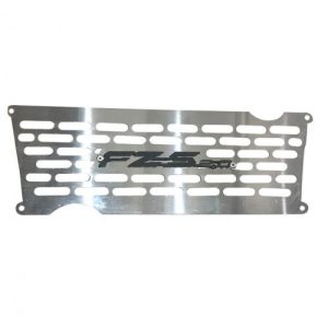 PROTECTOR DE RADIADOR FZ EN 3D (CON LA LETRA DE FZ EN COLOR NEGRO)